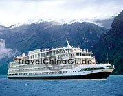 Yangtze River Cruise Ship